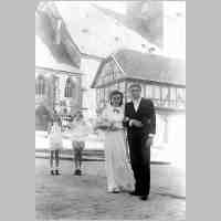 054-1050  Hochzeit Heinz und Elly Noock am 15.5.1948.jpg